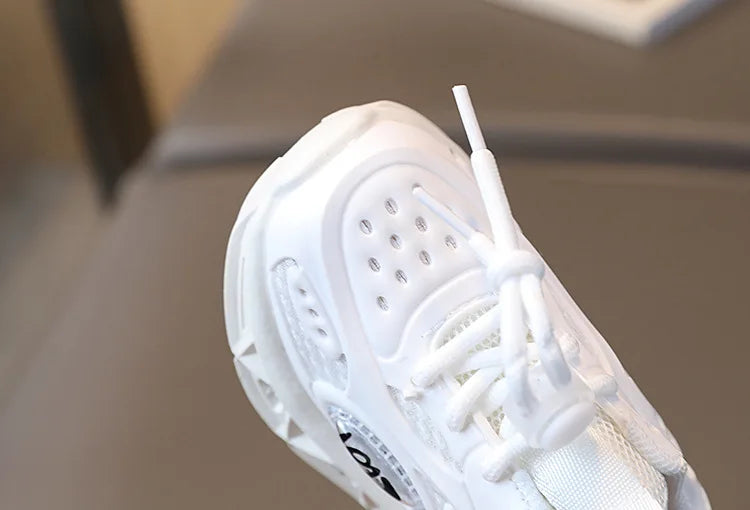 Babyschuhe für Mädchen und Jungen mit LED-Sohle